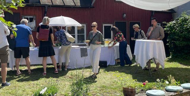 Besökare på den Vattenlunch som arrangerades i Almedalen av Mötesplats Vatten2023 på Svenska Mässan Bild: Privat