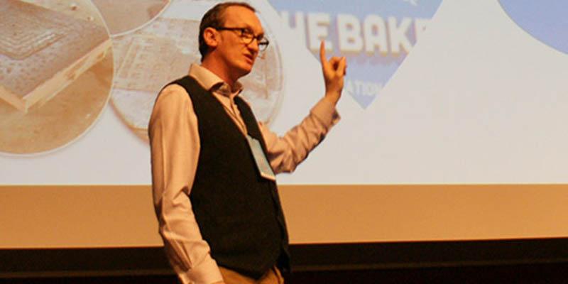 Michael Cook från Kier Utilities arbetar aktivt för att företaget ska inleda samarbeten med unga företagare med nya idéer.