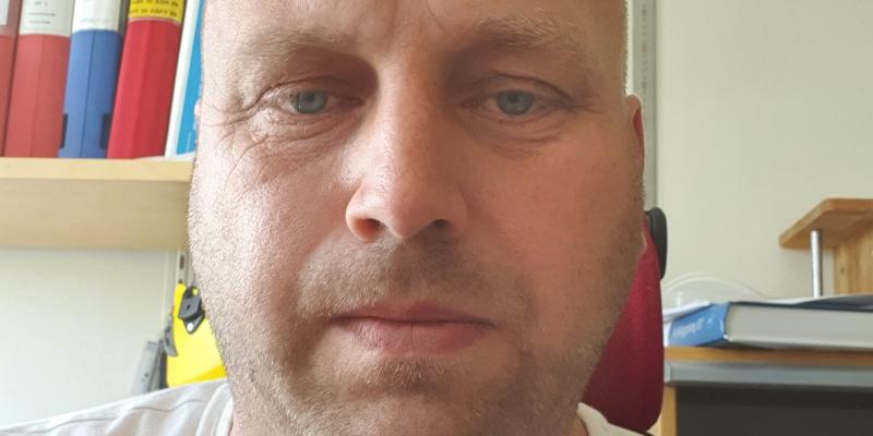 Christer Silver Holmberg arbetar i Botkyrka kommun och tillhör både STVF:s och SSTT:s arbetsgrupper.