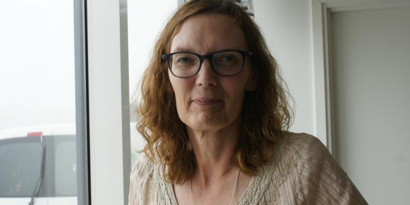 VA-chefen på Gotland, Susanne Bjergegaard Pettersson, har en utmaning i att förse bofasta och turister med friskt vatten. Foto Jan Bjerkesjö