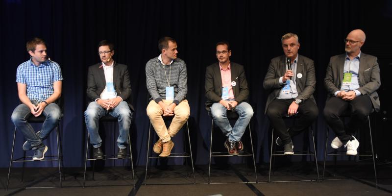 Om kvalitetssäkring via tredjepart diskuterade en panel som bestod av Olle Persson och Erik Marklund från RISE, Fredrik Johansson Kretslopp och vatten Göteborg, Tomas Helenius Värmdö kommun, Stefan Indahl Aarsleff samt Jan Lindström Inpipe. Foto Odd Borgestrand