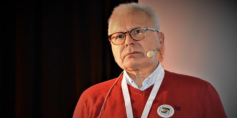 Ledningseiere fraviker egne krav, og enkelte entreprenører klarer å snakke seg fri fra kontrolloppgavene i stedet for strengere kontroll, hevdet rørinspektør Morten Trevland under sitt foredrag på Hallingtreff. (Foto: Odd Borgestrand)