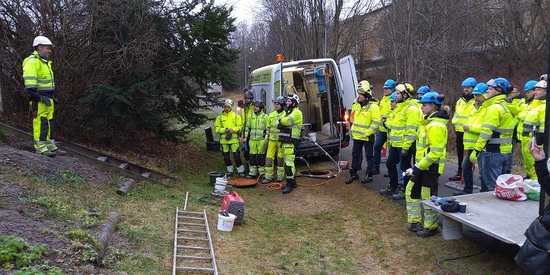 Møteleder og daglig leder i Driftsassistansen for Møre Romsdal, Lars Saga, måtte ta til takke med innledningsforedrag fra Norsk Vann direktør Thomas Breen på direkten via Teams, - men budskapet fra Norsk Vann nådde fram til 300 deltakere på VA-konferansen i Molde.