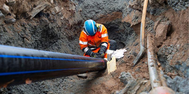 Grøftefri rehabilitering av rør av mer sirkulært rørmaterialer fra Hallingplast. Foto: Borealis