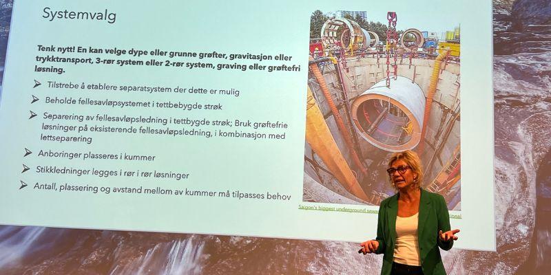 Prosjektleder Anette Kveldsvik Desjardins presenterte rapporten på Norsk Vanns konferanse i Stavanger, i september 2023. Fredag 16. august holder hun foredrag knyttet til grøftefrie metoder, i regi av SSTT.