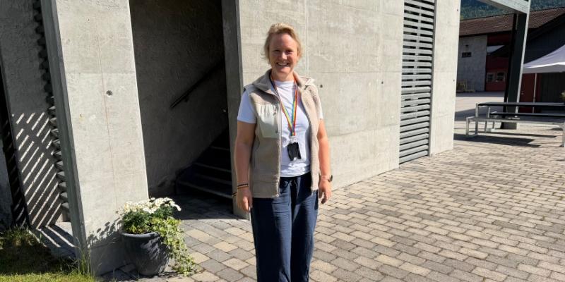 I region Vestfold og Telemark har vi organisert oss for veksten som kommer ved å dele virksomheten inn i egne avdelinger. Det gjør oss enda bedre i stand til å ivareta markedet og kundene i regionen, forteller Magnhild Ek Brynilsen. Hun deltok da NoDig Touren besøkte Kviteseid.