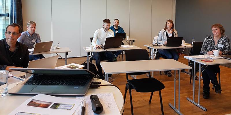 Fem deltagare från VA-organisationer, en deltagare från Svenskt Vatten och tre föreläsare gav goda förutsättningar för bra diskussioner. Foto Anne Adrup
