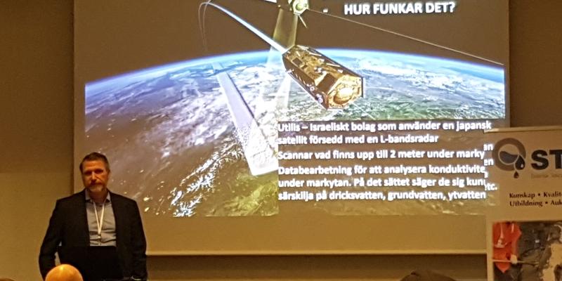 Johan Wallberg från Norrvatten fick presentera VA SYDs test med läcksökning via satellit under Teknikträffen. Foto Jan Bjerkesjö