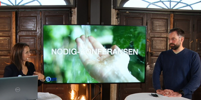 Doktorgradsstipendiat i NoDig-metoder, Bjørn Solnes Skaar,  på plass i studio under NoDig-konferansen 2021.(skjermdump)